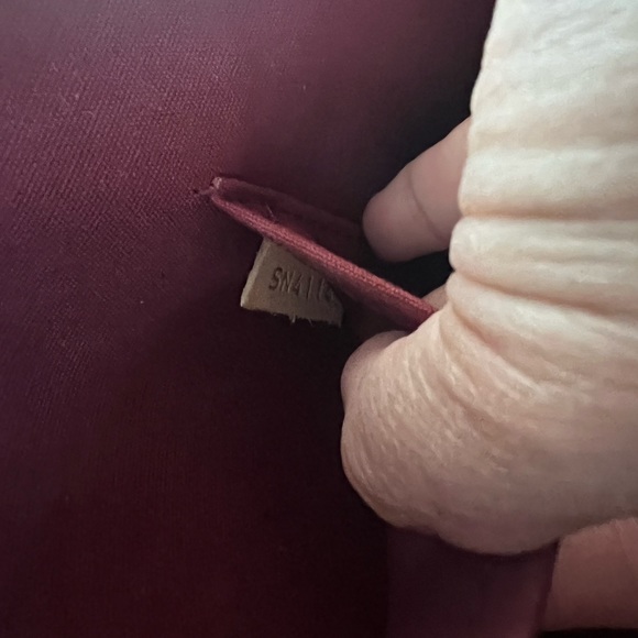 Authentic Louis Vuitton Alma Vernis Mm size in Excellent Condition - Picture 14 of 14